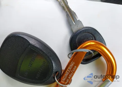 2004 Chevrolet Malibu z USA, uszkodzony, nr VIN 1G1ZS52F14F229251